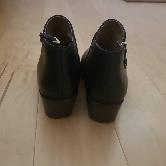 Vionic Joy Jolene Ankle Boots in Black - Picture 5 of 6